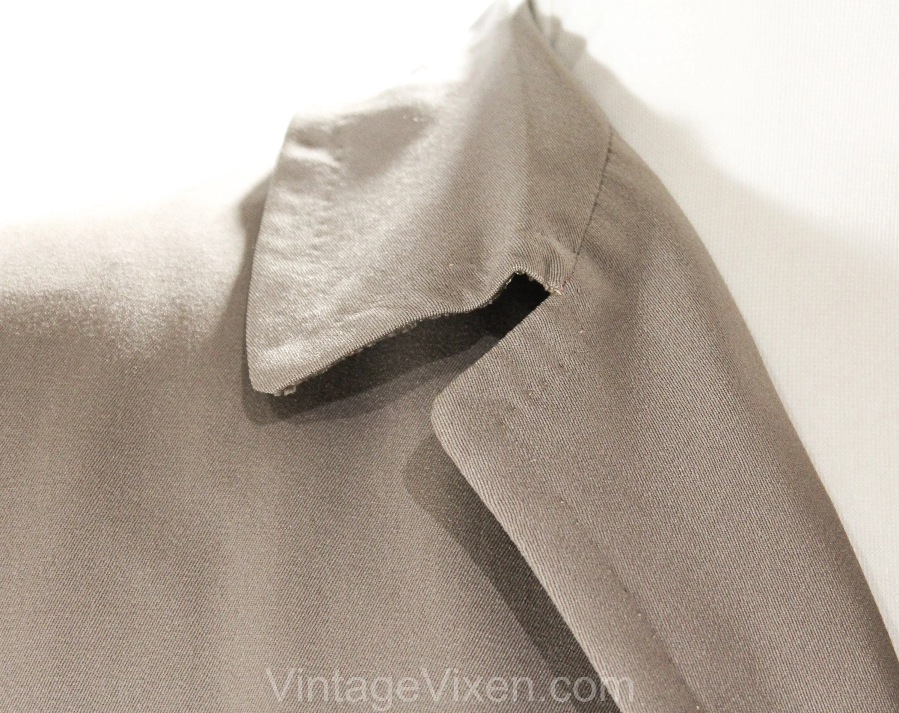 Mens Large 1940s Gabardine Coat - Exceptional 40s 50s Tan Wool Overcoat Outerwear - Convertible Flyer Label - Detachable Lining - Chest 44